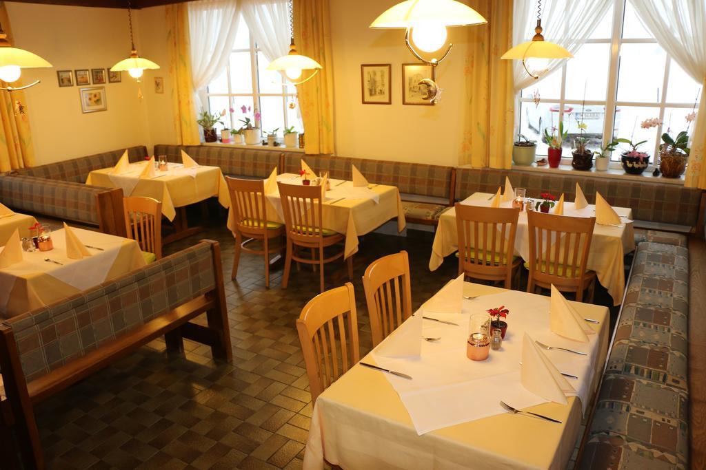 Gasthof Weissenbach Strobl Bagian luar foto
